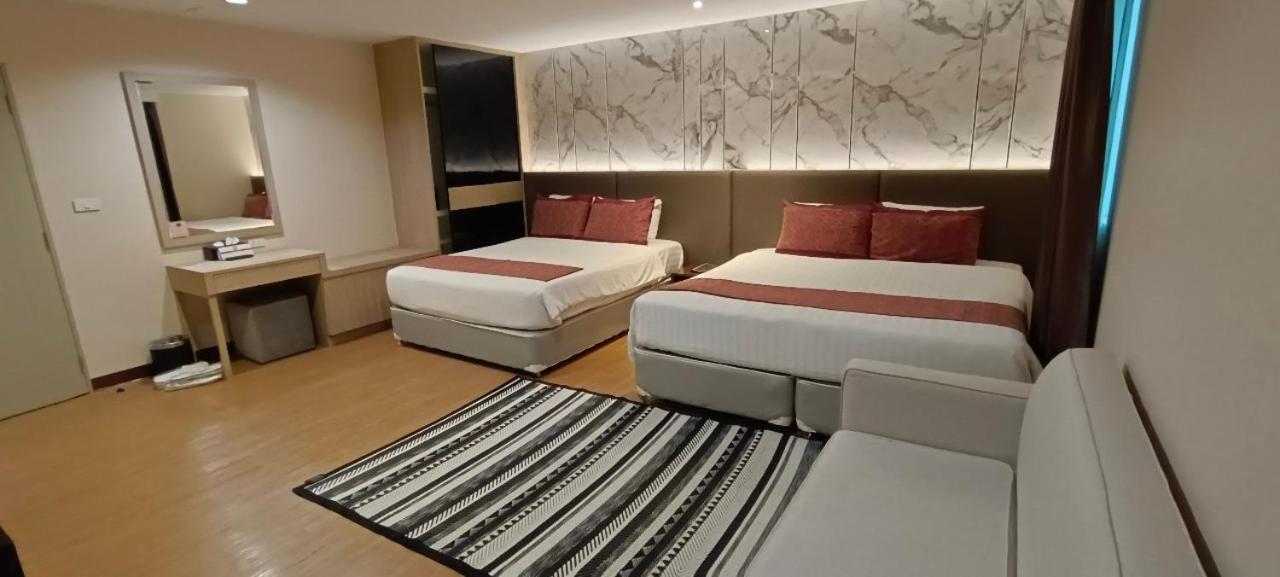 The Airport Courtyard Suvarnabhumi Airport Bangkok Exterior photo Deluxe room